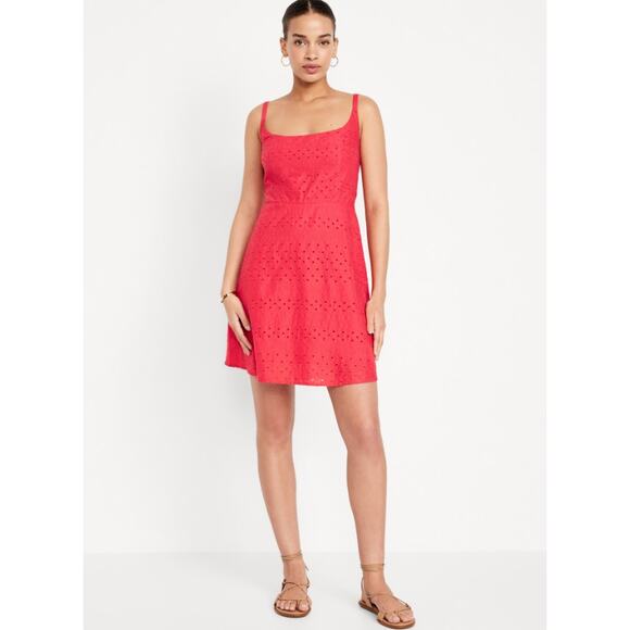 Old Navy Women’s Red Summer Eyelet Fit and Flare Dress with Pockets Size XL NWT - Picture 1 of 10